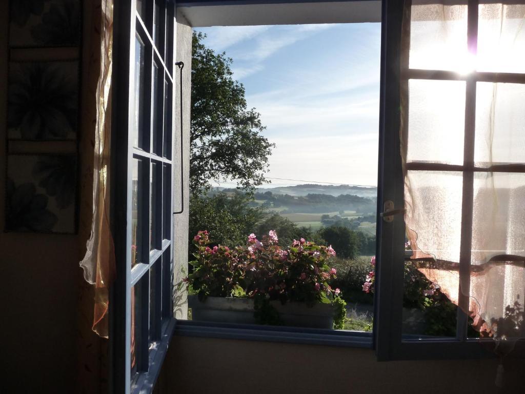 Maison Artigouha Panzió Loubieng Kültér fotó